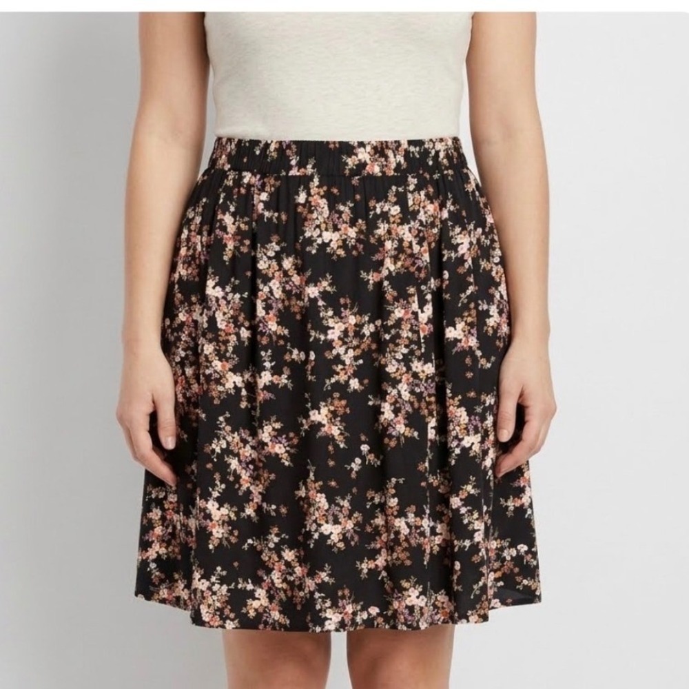 Old Navy Ditsy Floral Mini Skirt Women L Elastic Waist Rayon Flared Boho Cottage